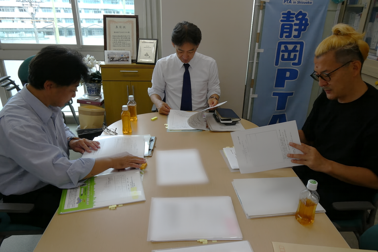 「令和7年度ネット・スマホの安心安全な利用に関する標語コンクール」の審査会を行いました。